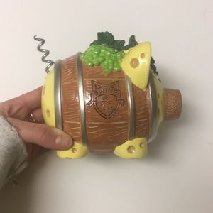 Wine lovers piggy bank